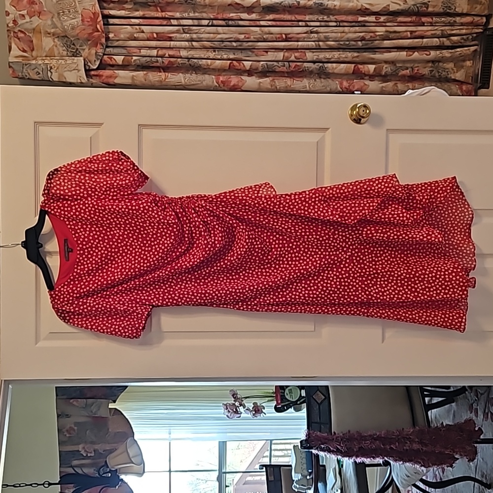 Julia Jordan women's dress New W/O tags